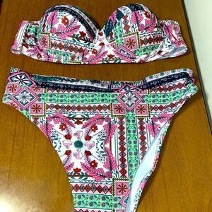 Pretty little thing strapless 2 piece bikini